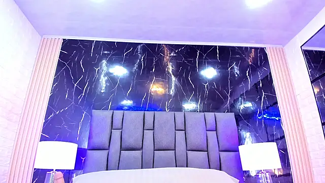 BustyGlow webcam