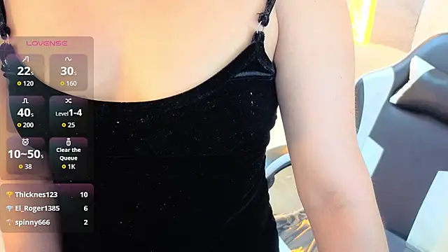 roxan1_tp live cam on StripChat