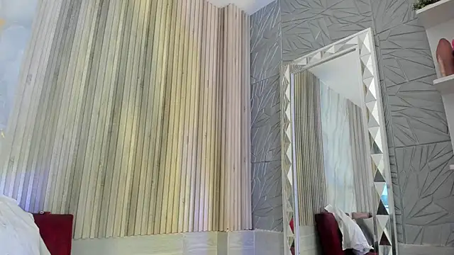 BriannaChelsea webcam