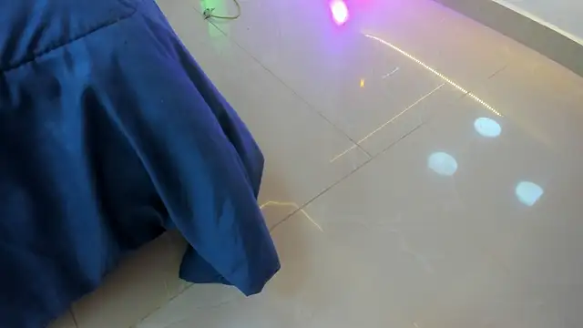 Hangainette - Male webcam sex chat