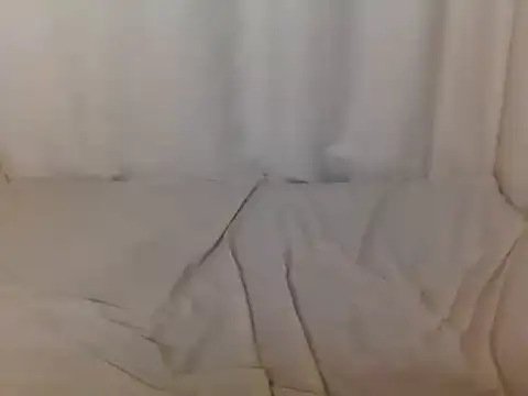 Goldy_petite webcam