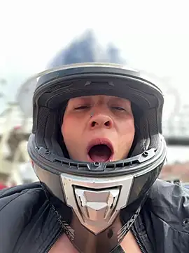 Samyra_Biker12 webcam