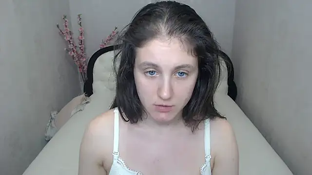 Holliy_Cooper