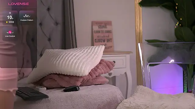 RebeccaRese webcam