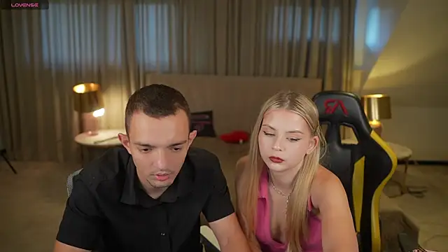 melissa_kiss054 (F teen) - handbra
