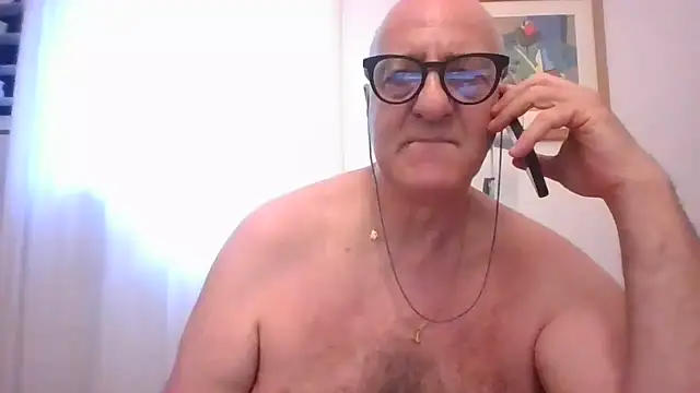 ANONIMO7735 webcam
