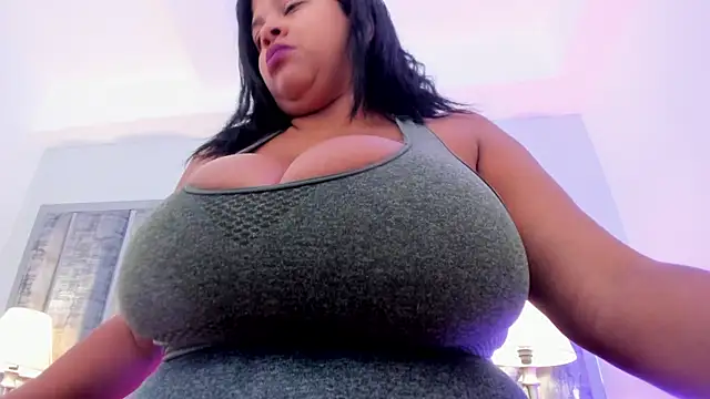 Ciara_Benet webcam