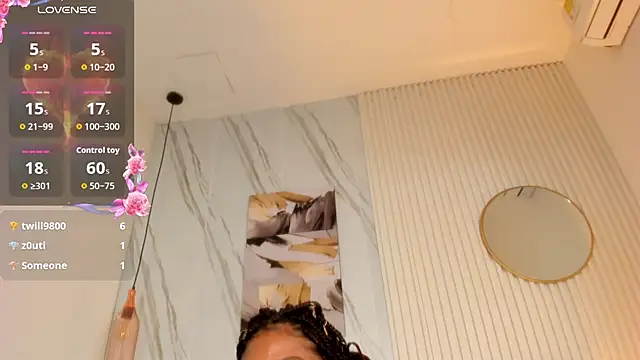 Afro_Luna webcam