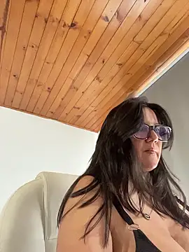 SWEETLILY18 webcam