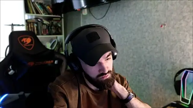 _Serious_Man webcam