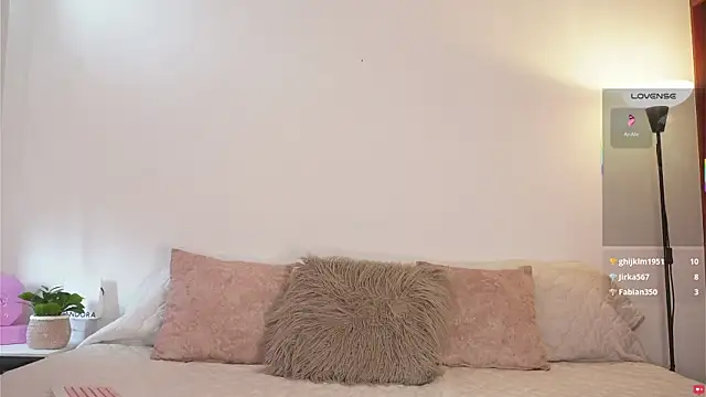 whitneyhot webcam
