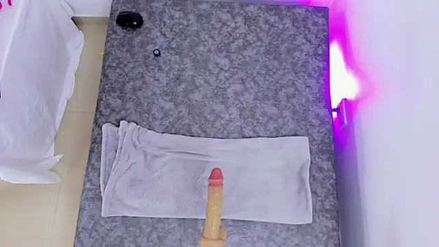 Luna_Marquez webcam