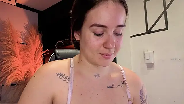 AlliceLover webcam