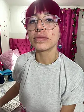 Kitty_Melodi webcam