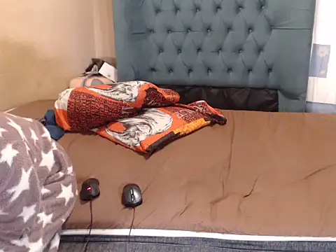 ChubbyBustyX webcam