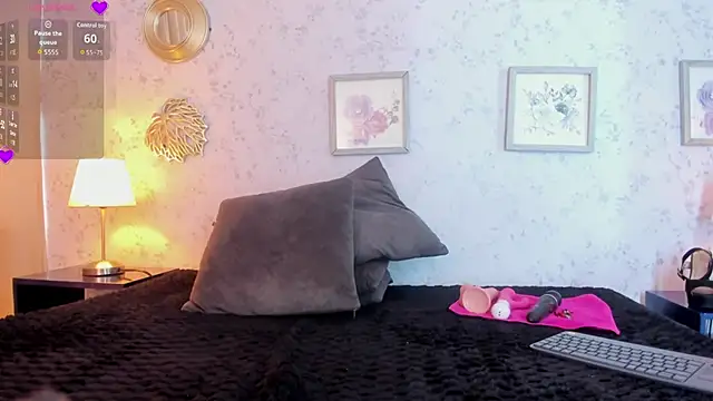 Martinacurvy_ webcam