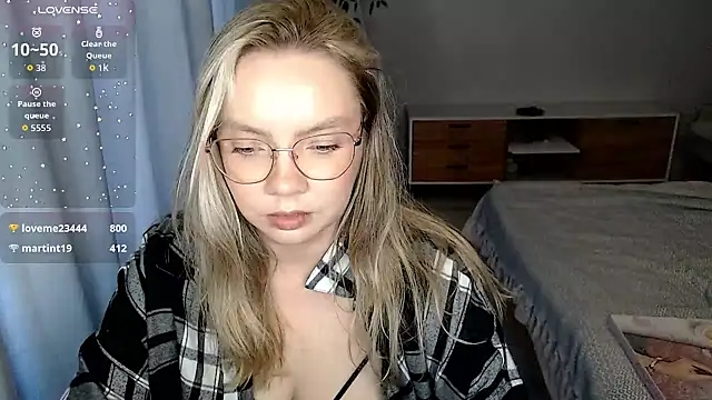 PolinaXXXXXJones webcam
