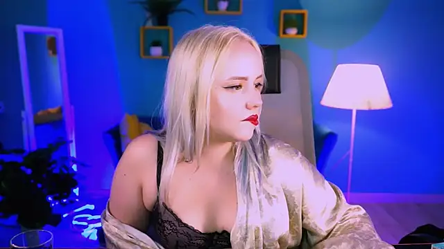 stellawatts webcam