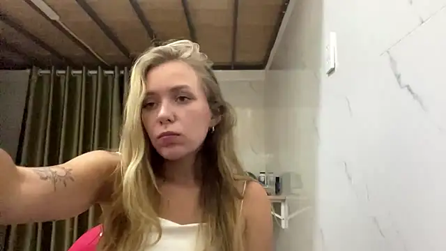 One_On_Mllion webcam