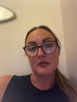 Crystal_xox webcam