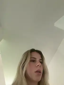 JellyCherry webcam