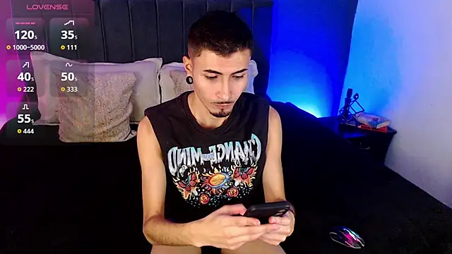 Toyboy_richard webcam