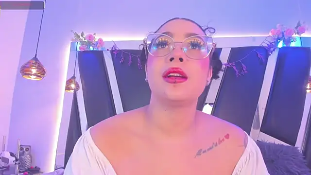 antonelllepiercee webcam
