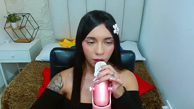 camilah_tk webcam