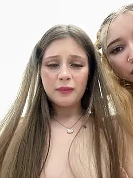 KnockKnock- Live Webcam on Stripchat