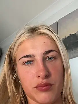 BabyBluexox webcam