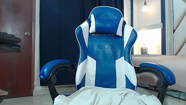 lilith_ayanami webcam