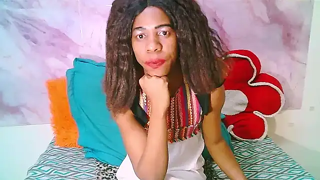 EbonySweetPeach webcam