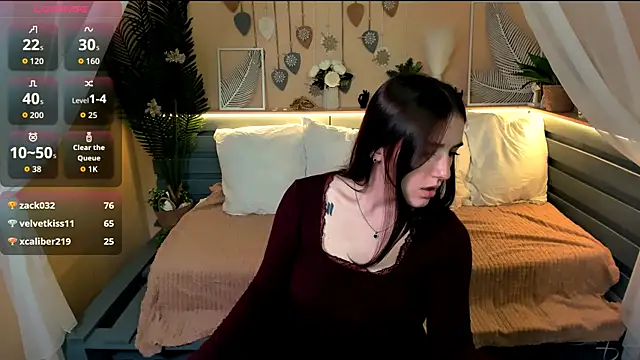 Maya_Winters webcam