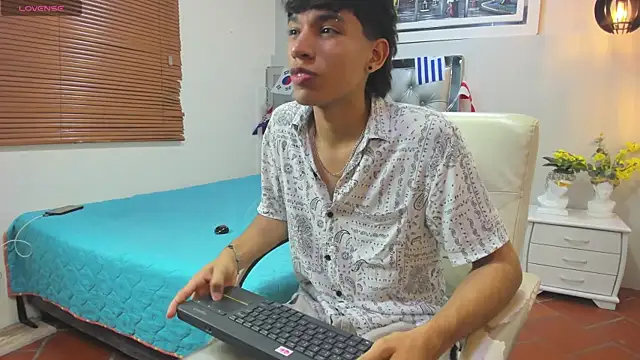 Jake_Falcon webcam
