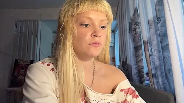 FreedaDeloach webcam