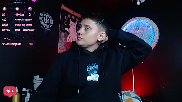 girl_intense444 webcam