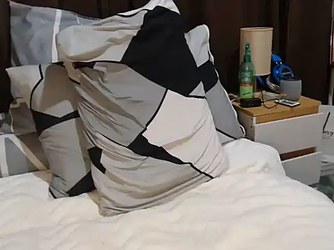 cumwhat_me webcam