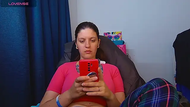 Ann_mikela webcam