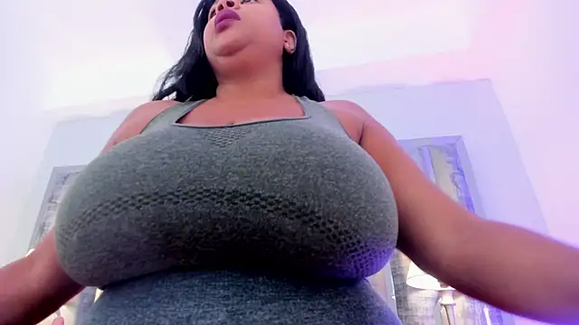 Ciara_Benet webcam