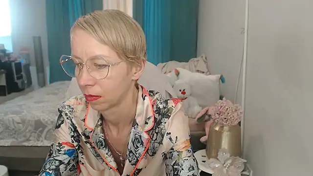 LuxuryNika