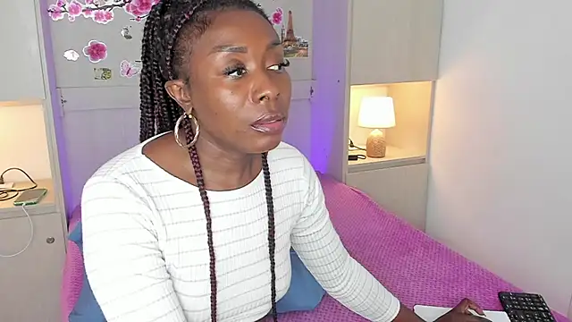 TaylorBloom webcam