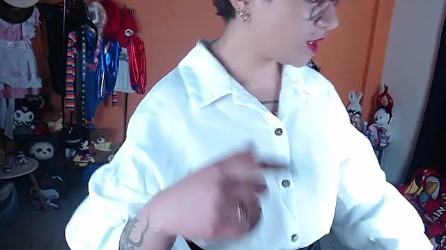 MissMiia2 webcam