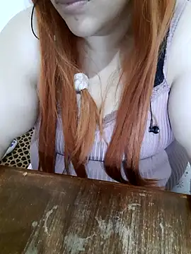 Madam_bezzzoul webcam