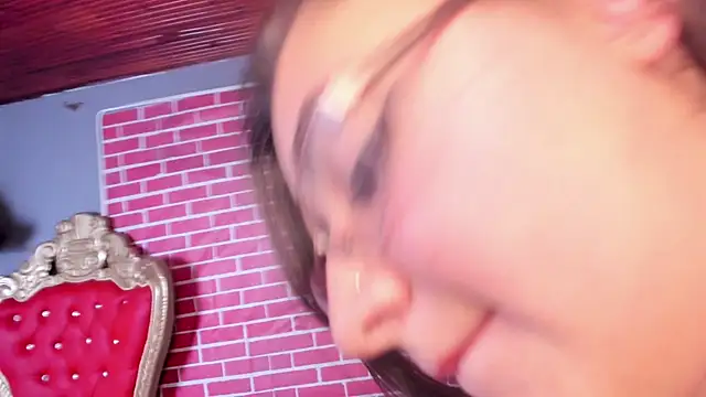 LiliThara webcam
