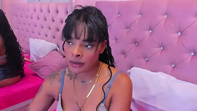 EmmaEbony_ webcam
