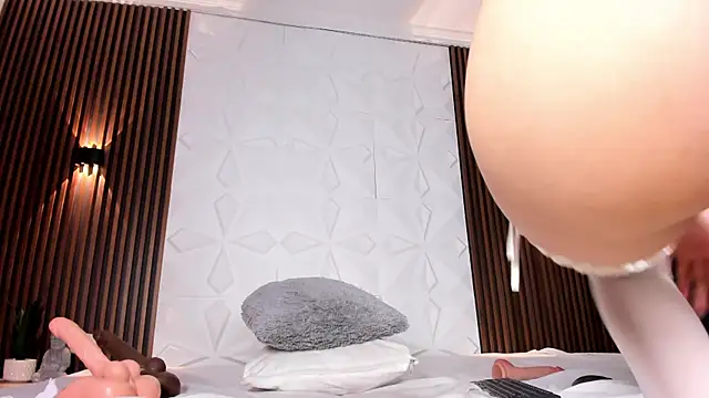 AmyColman_ webcam