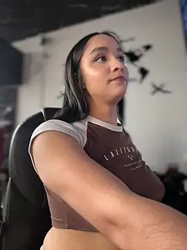 Isabella-Teen webcam