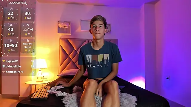 Baby_noahtt live cam on StripChat