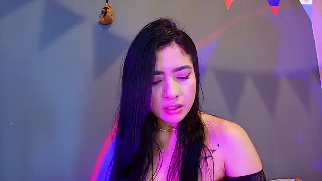 adara_johnson__ webcam