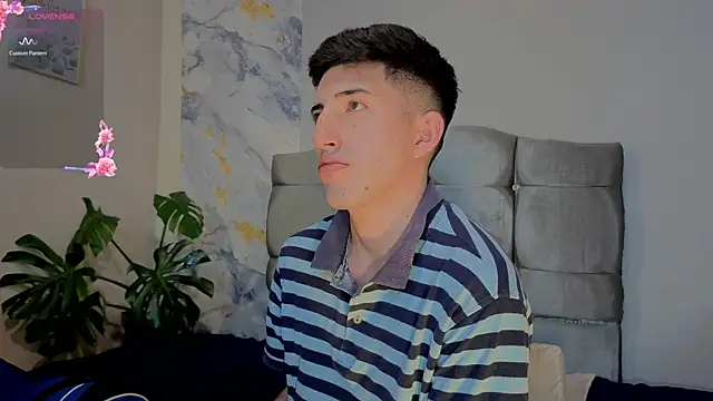 Un_Sluttyy webcam